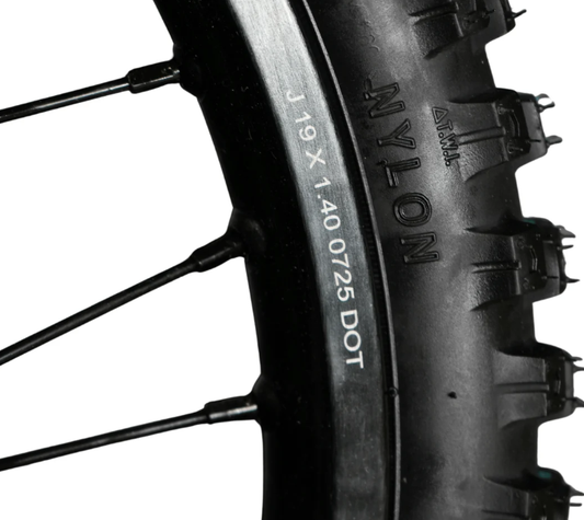 AL XE Pro 19" Front Wheel and Dirt Tires (Arctic Leopard XE Pro OEM)
